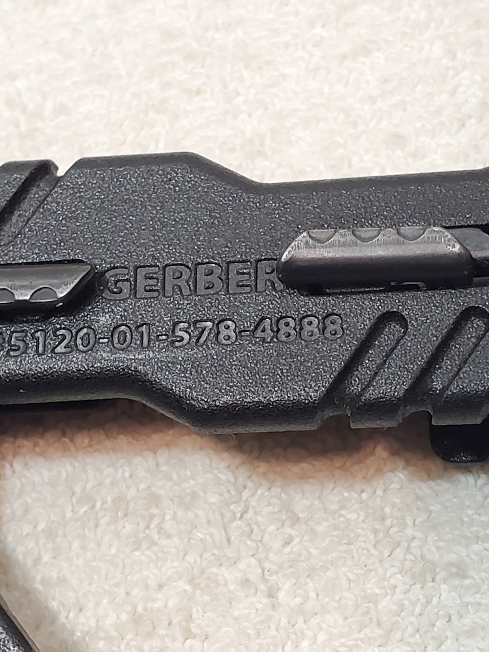 Gerber Black Multitool Short Reach Extraction Cleaning Slide Lock Buttons - Picture 2 of 13